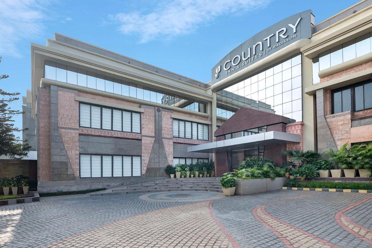 Suitetrails - Country Inn & Suites By Radisson Jammu