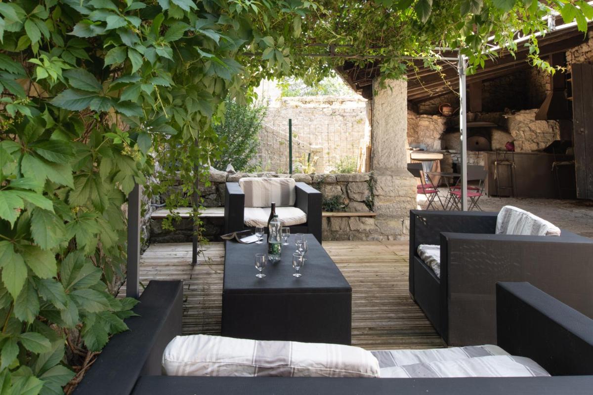 Le Mas pierre et soie - Housity