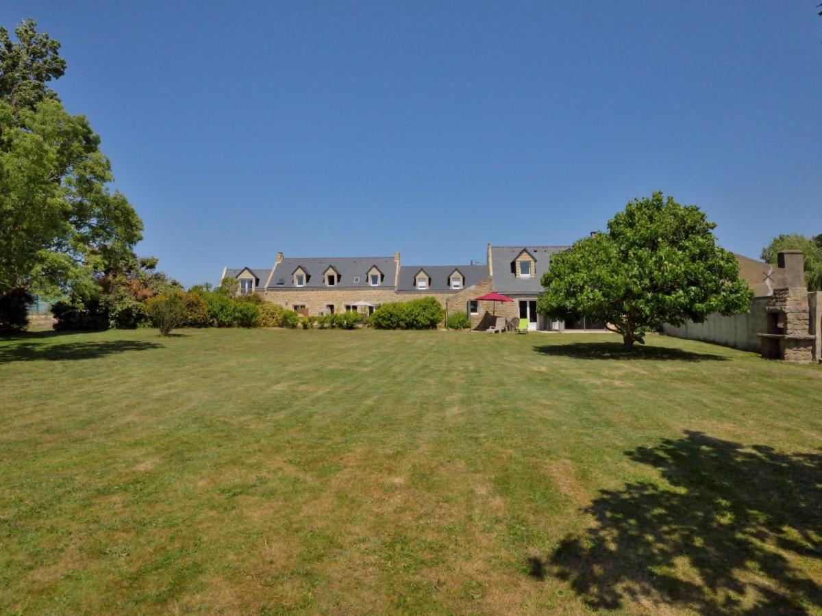 Holiday Home Houat-Hoedic-Belle-Ile by Interhome - Housity