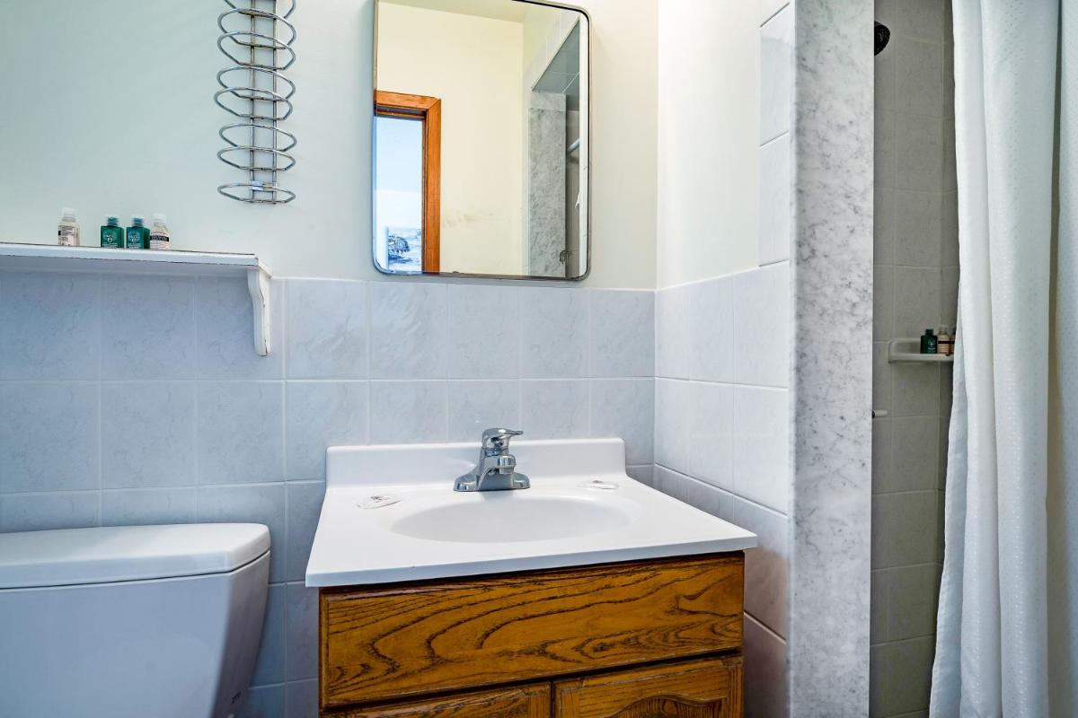 Beach Club by Beach1 Motel - Housity