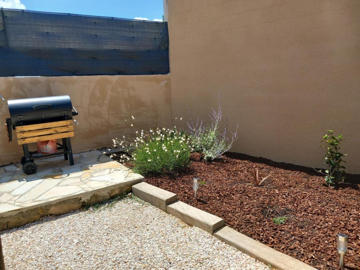 Studio indépendant dans villa - Housity