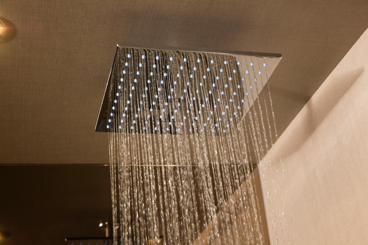 Bloc Hotel London Gatwick Airport - Housity