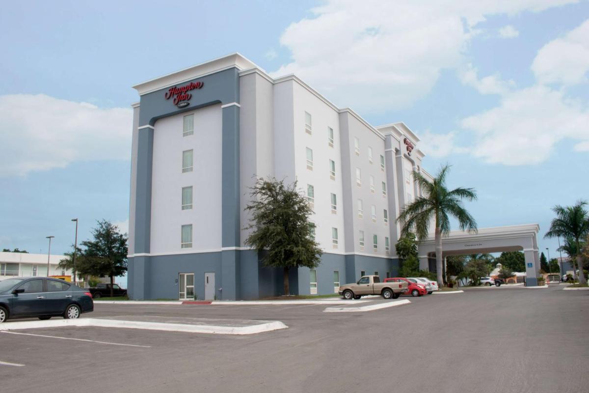 Hampton Inn by Hilton Ciudad Victoria - Housity
