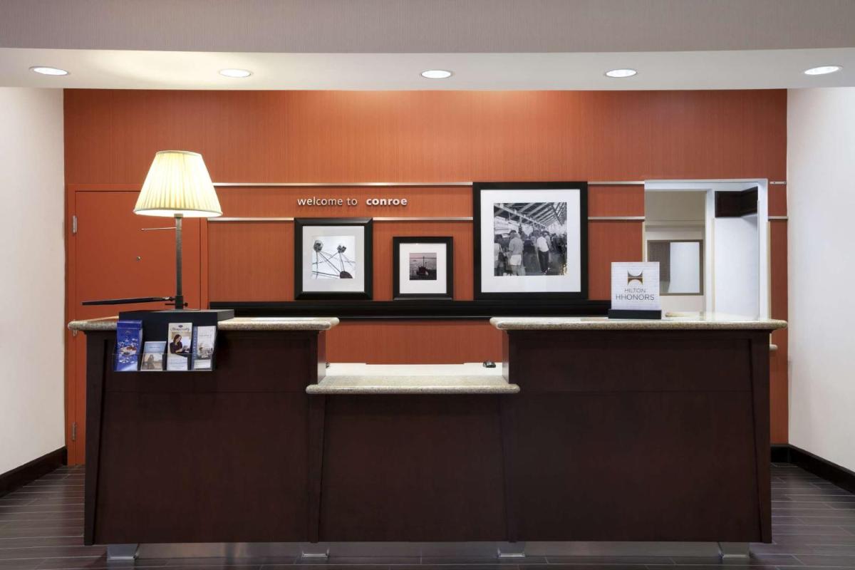 Hampton Inn & Suites Conroe I 45 North - Housity
