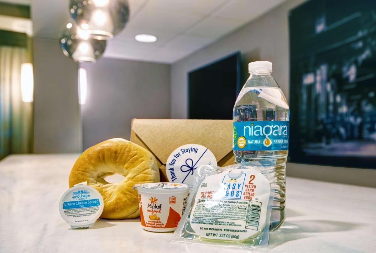 Hampton Inn Greenville/Woodruff Road - Housity