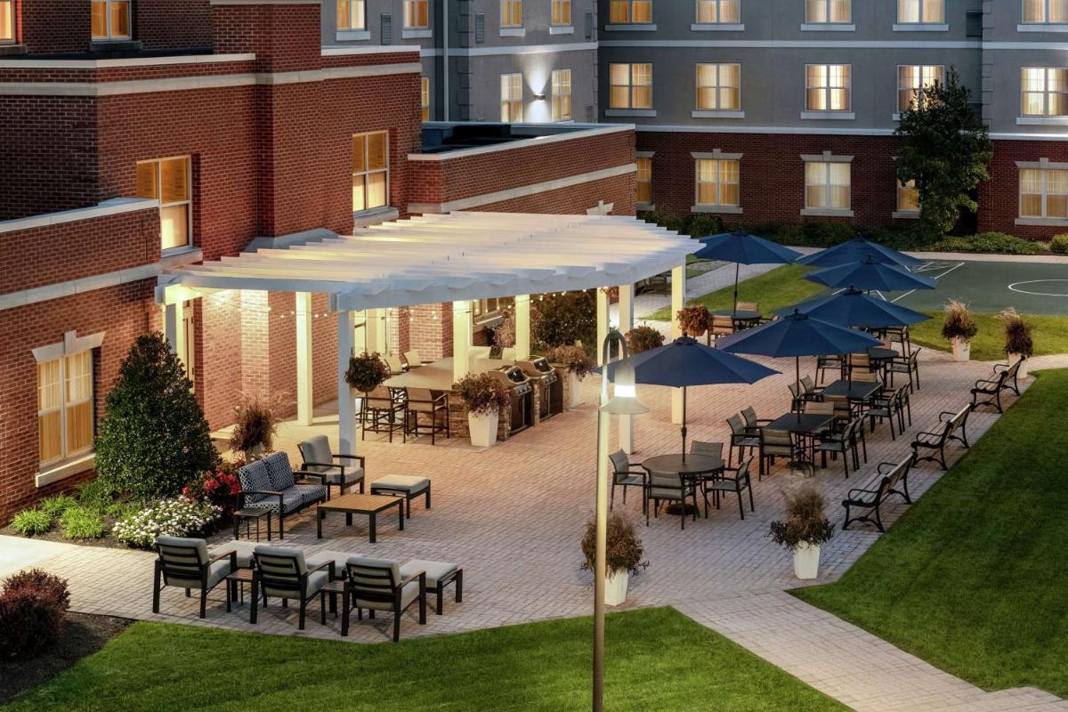 Homewood Suites by Hilton Harrisburg East-Hershey Area - Housity