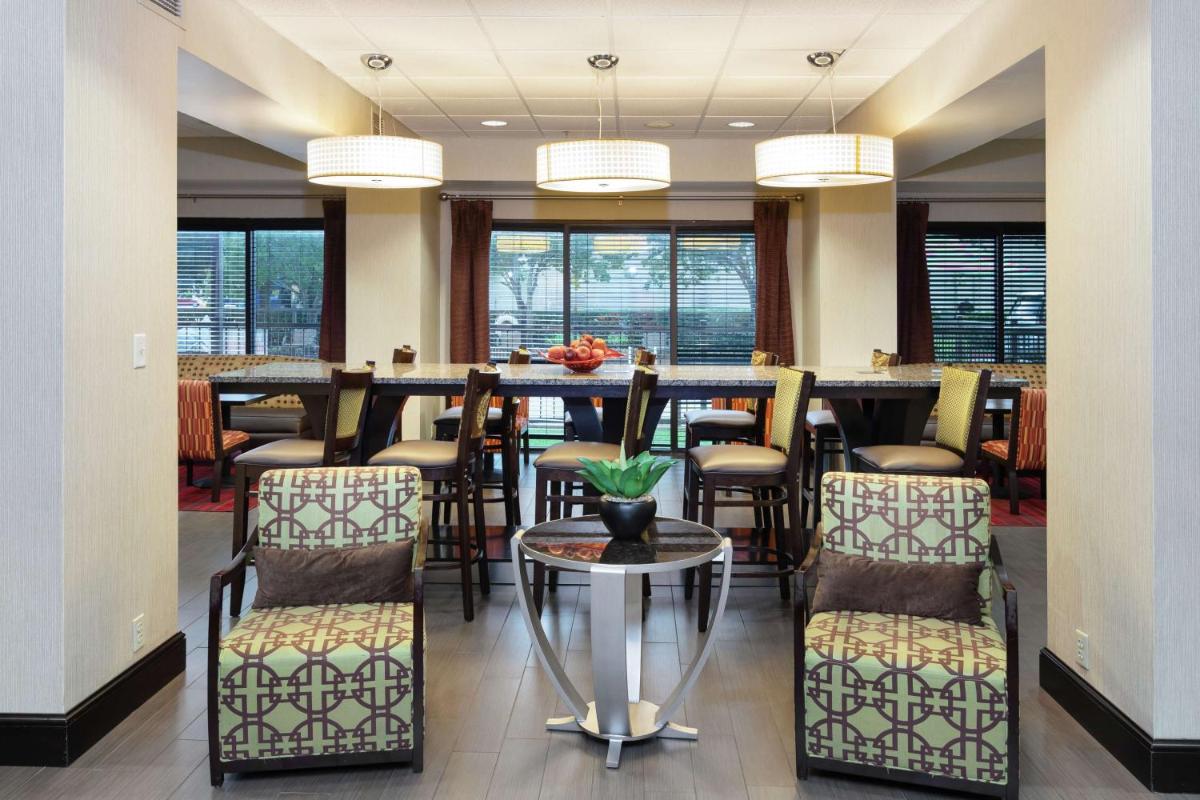 Hampton Inn Houma - Housity