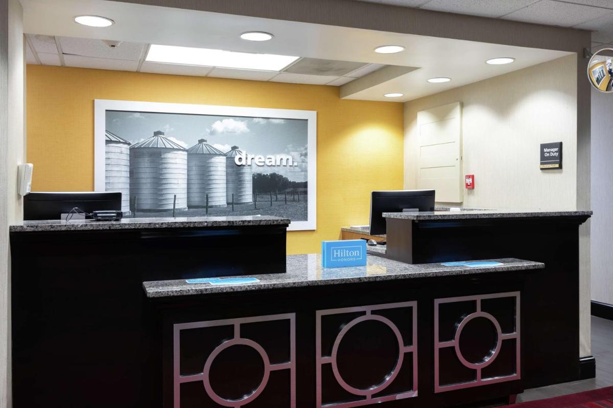 Hampton Inn Houma - Housity