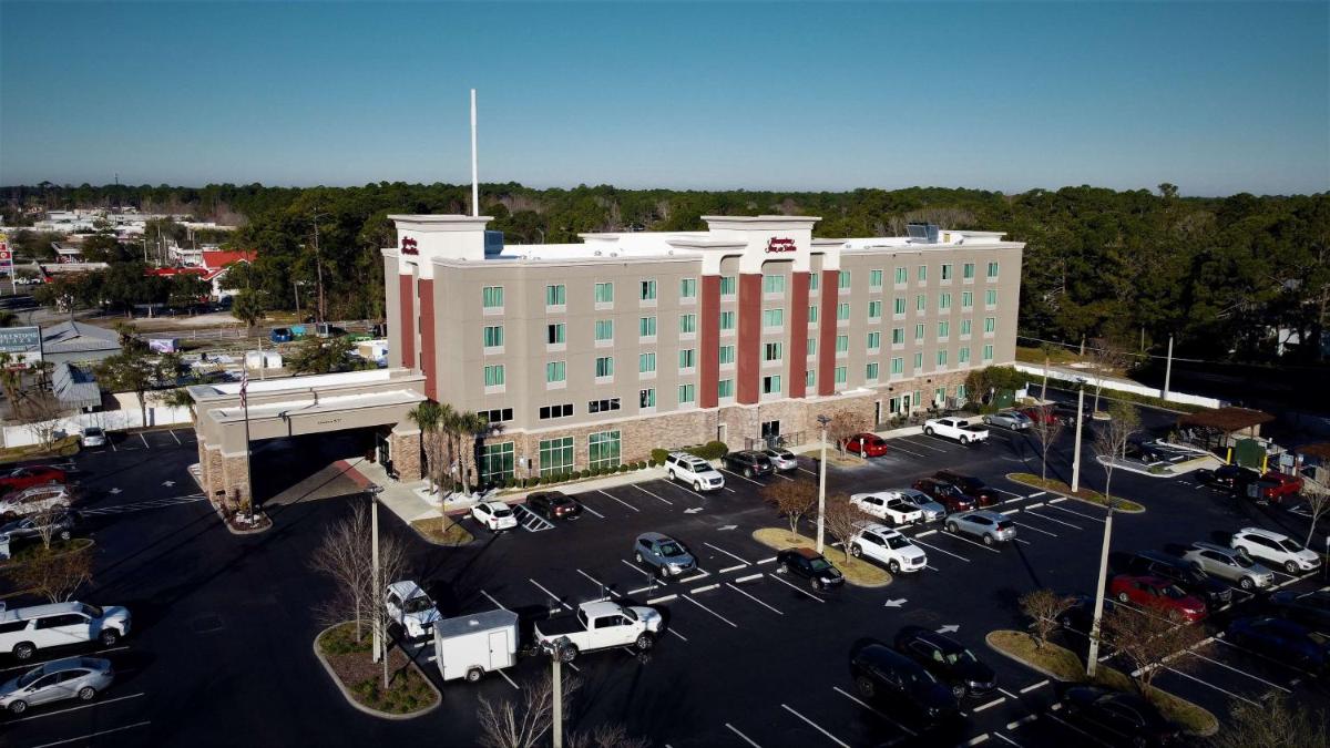 Hampton Inn & Suites Jacksonville Beach Boulevard/Mayo Clinic - Housity