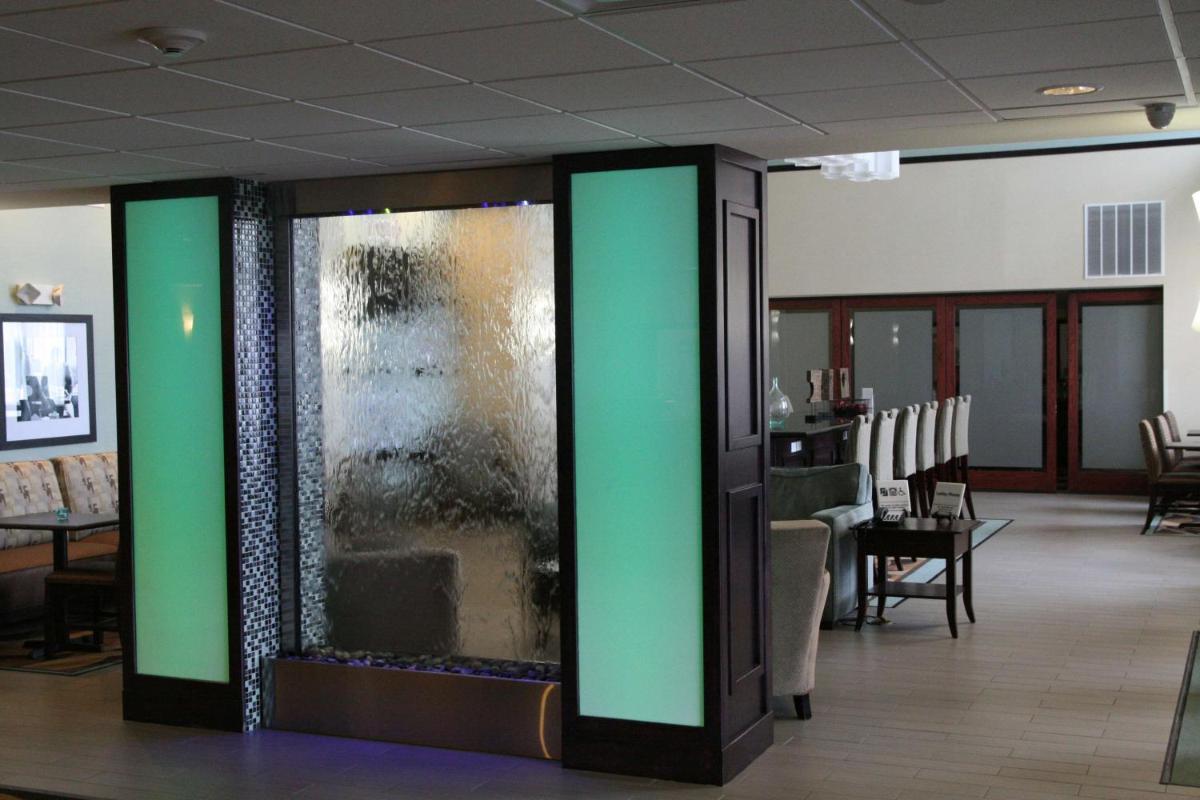 Hampton Inn & Suites Liberal - Housity