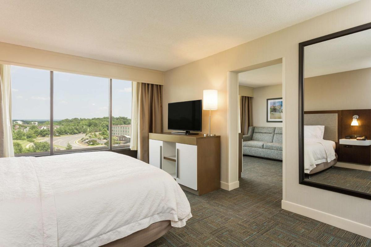 Hampton Inn Manassas - Housity