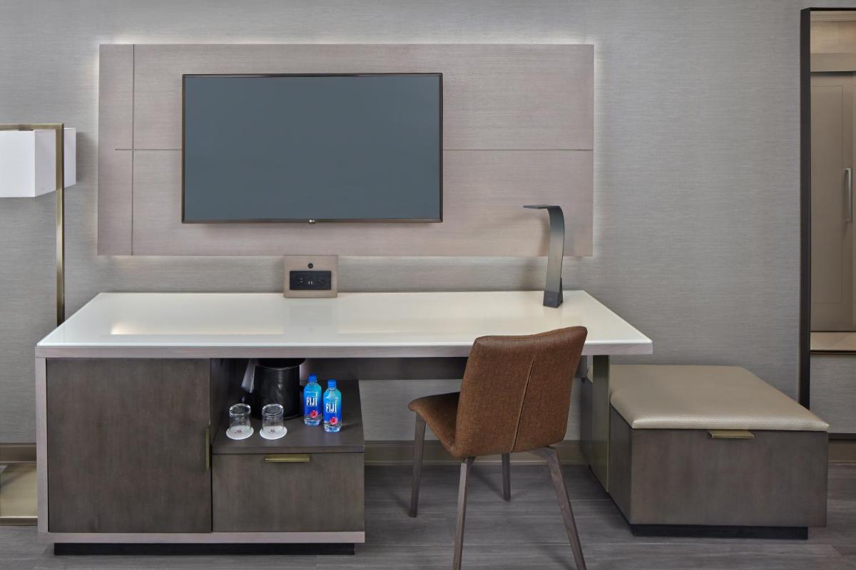 Marriott Providence Downtown - Housity