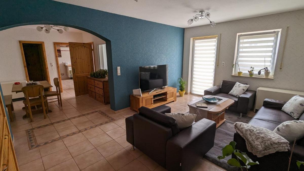 Baldwin's Home Away from Home - Housity