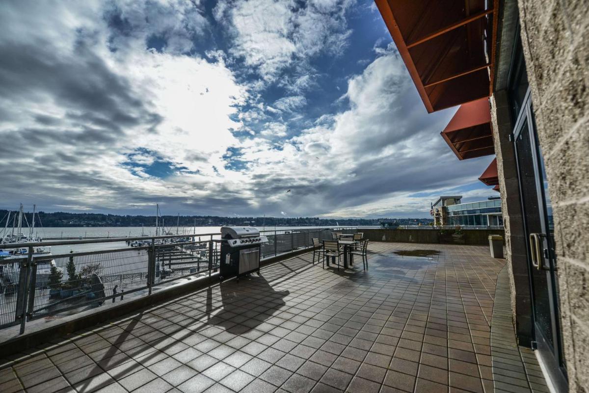 Hampton Inn & Suites Bremerton - Housity
