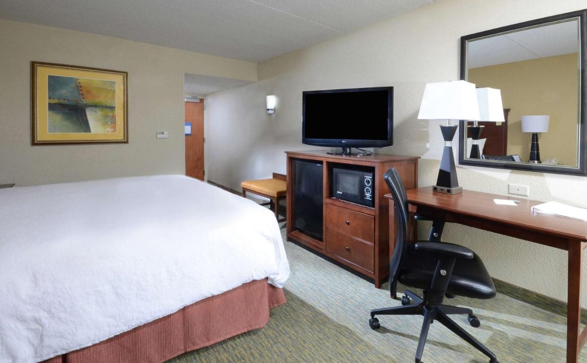 Hampton Inn Raleigh/Durham Airport - Housity
