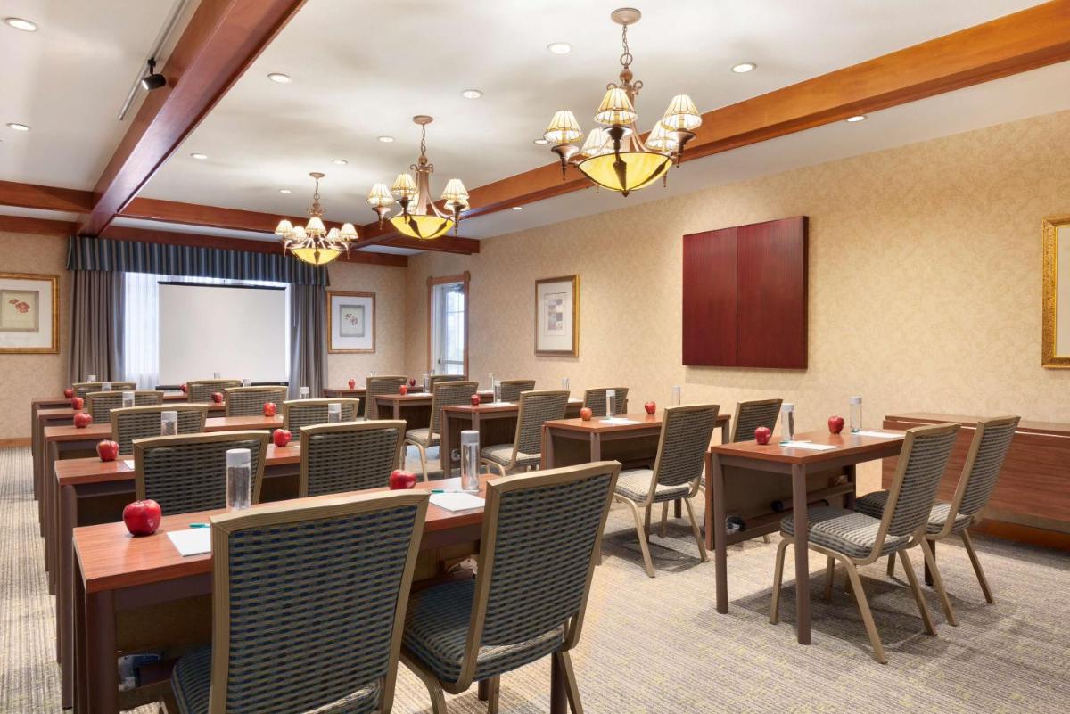 Homewood Suites by Hilton San Francisco Airport North California - Housity