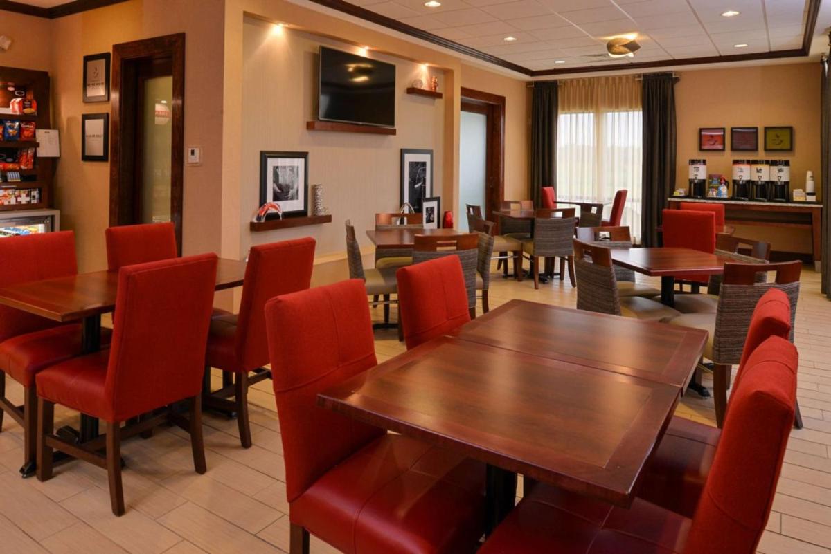 Hampton Inn Lincoln - Housity