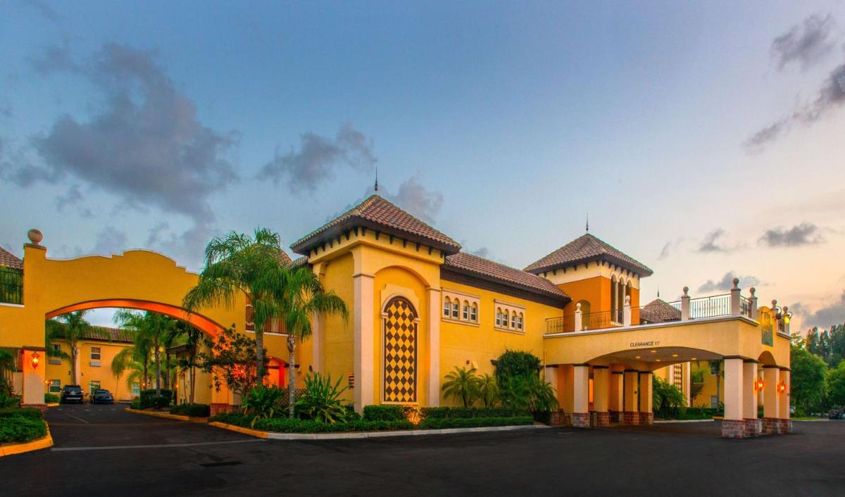 Homewood Suites by Hilton Sarasota - Housity