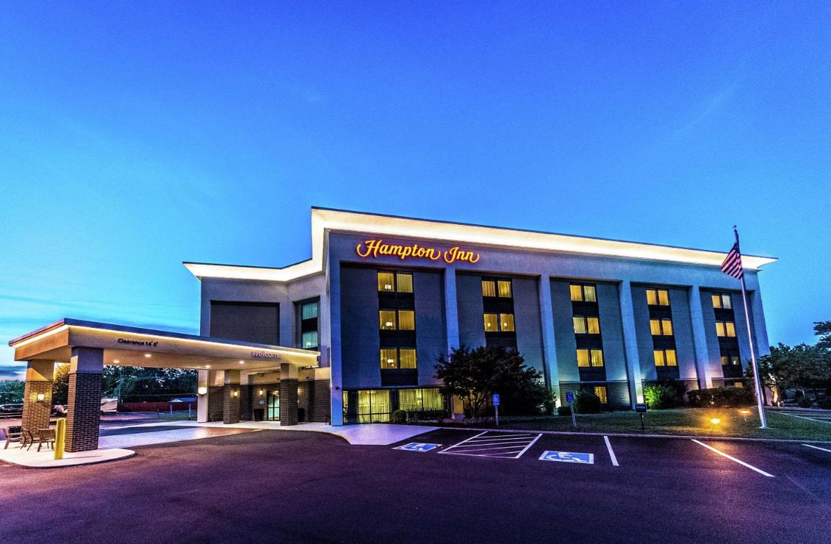 Hampton Inn St Charles St Peters - Housity