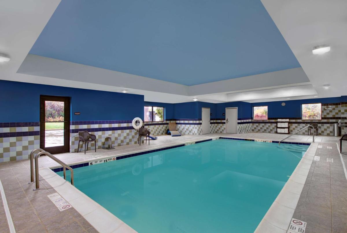 Hampton Inn & Suites by Hilton Syracuse Dewitt - Housity