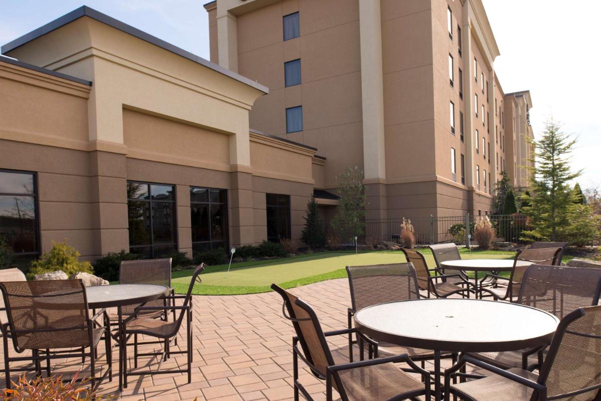 Hampton Inn & Suites Vineland - Housity