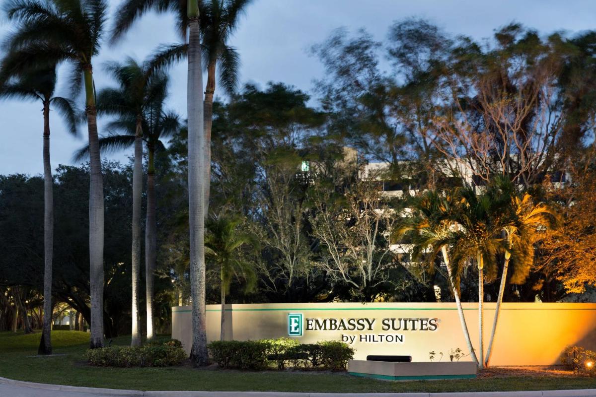 Embassy Suites Boca Raton - Housity