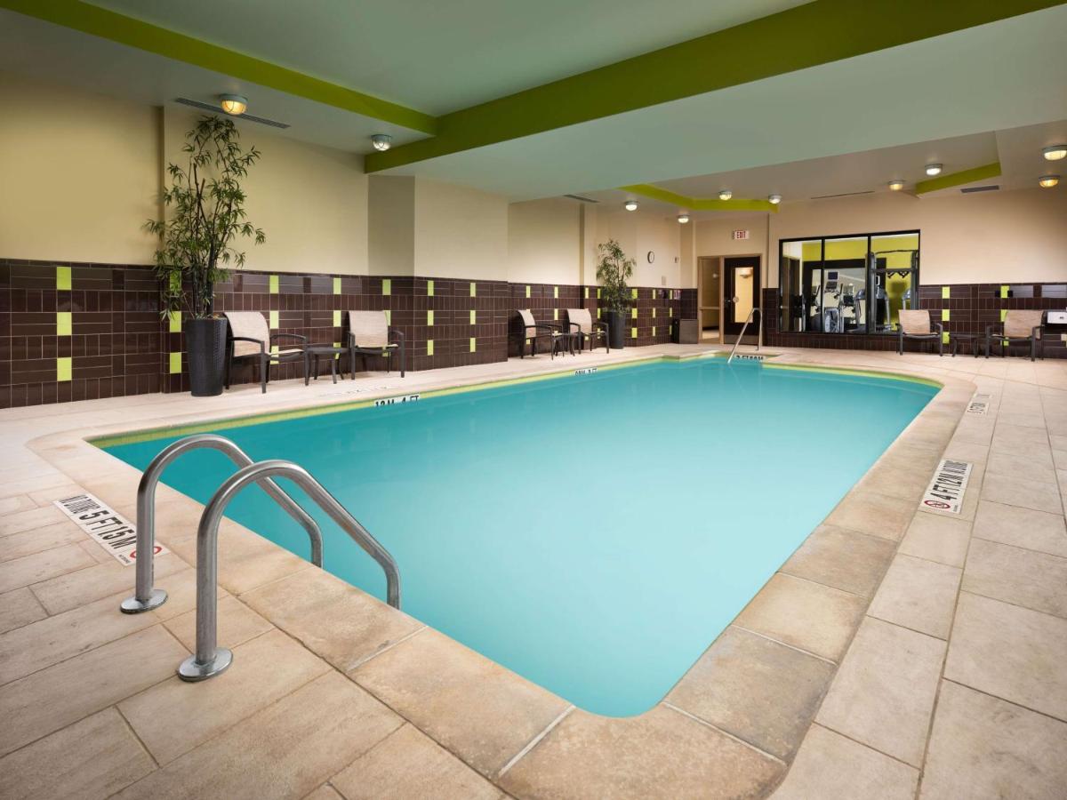 Hilton Garden Inn Nashville/Franklin-Cool Springs - Housity