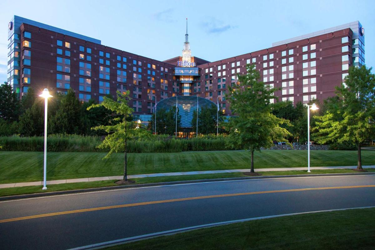 Hilton Boston Logan Airport - Housity