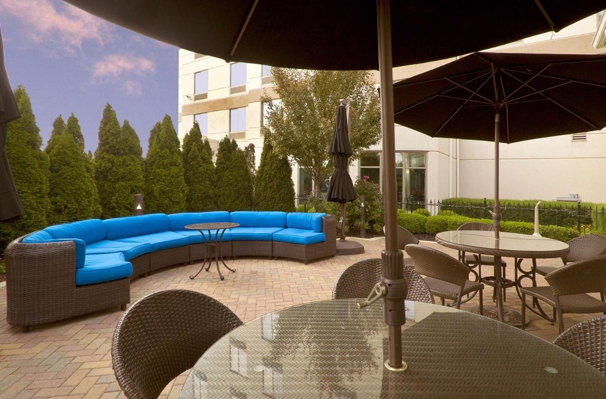 Hilton Garden Inn Columbus-University Area - Housity