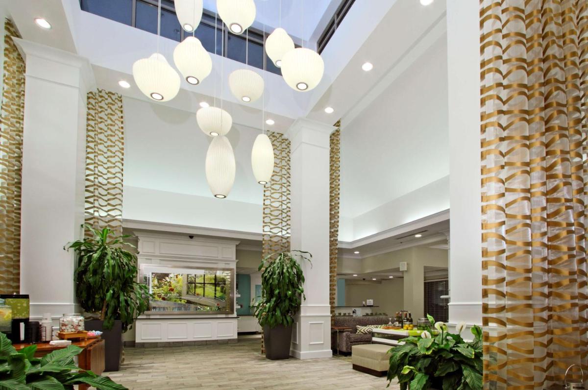 Hilton Garden Inn Columbus-University Area - Housity