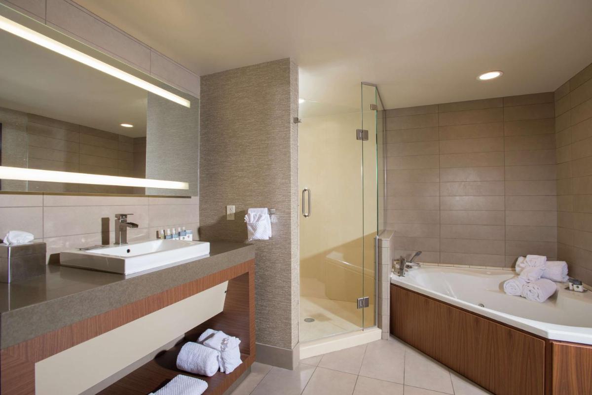 The Broadway Columbia - a DoubleTree by Hilton Hotel - Housity