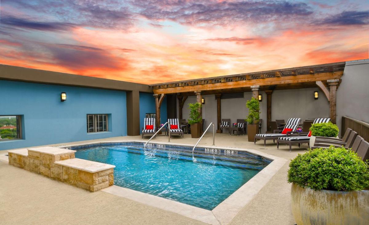 Hilton Dallas-Park Cities - Housity