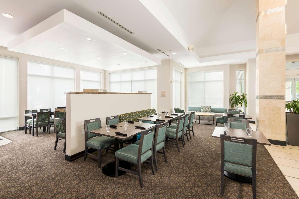 Hilton Garden Inn Silver Spring White Oak - Housity
