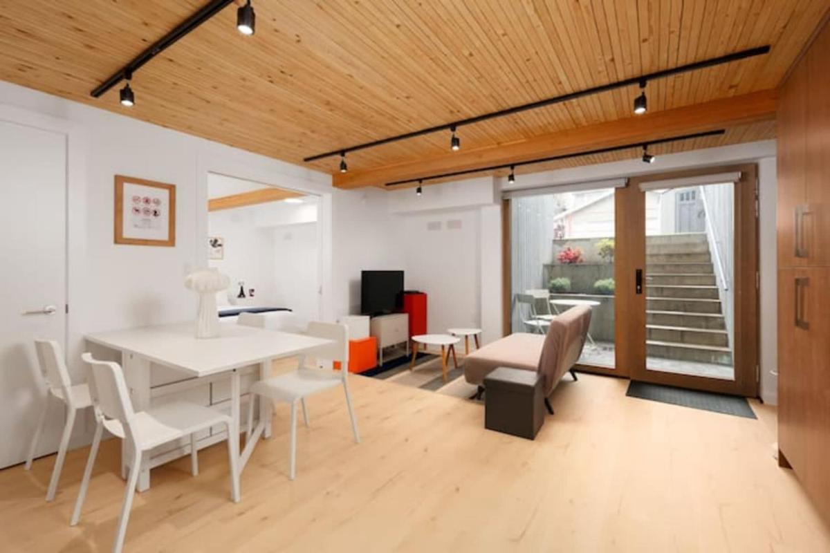 Passive house , luxury 2 bedroom basement suite - Housity
