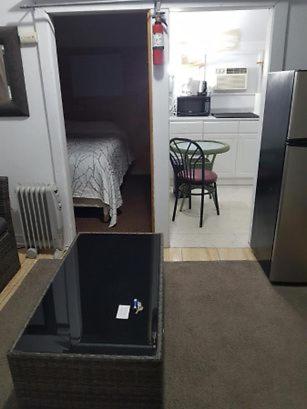 Living Waters Guest Cottages, Kincardine Guest Resort - Housity