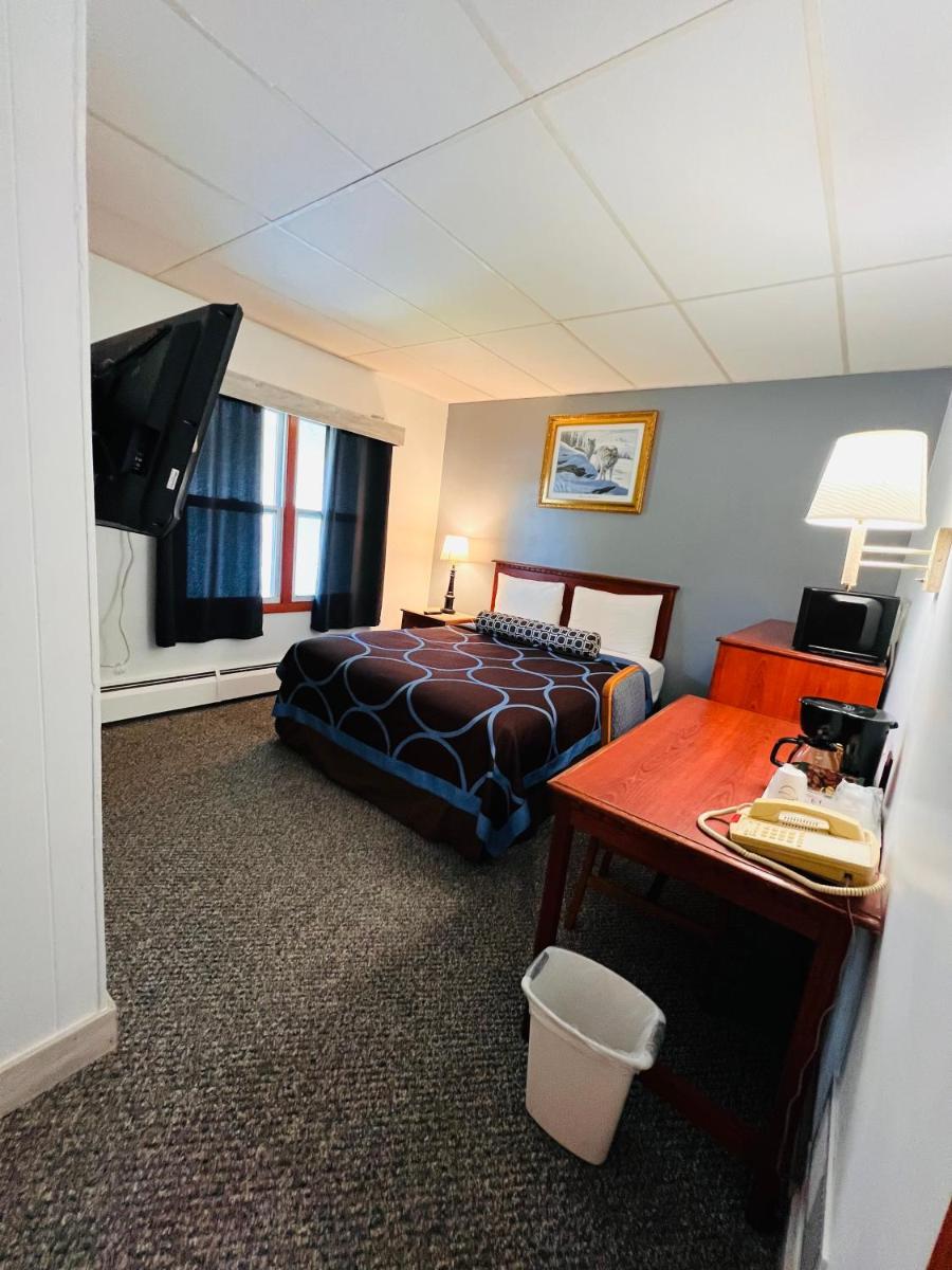 Budget Inn Marinette - Housity