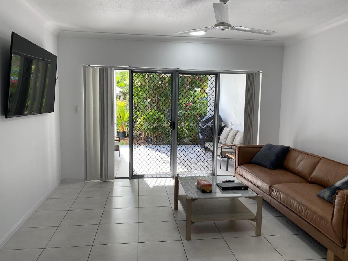 Two-bedroom Unit in Trinity Cove Apartments - Housity