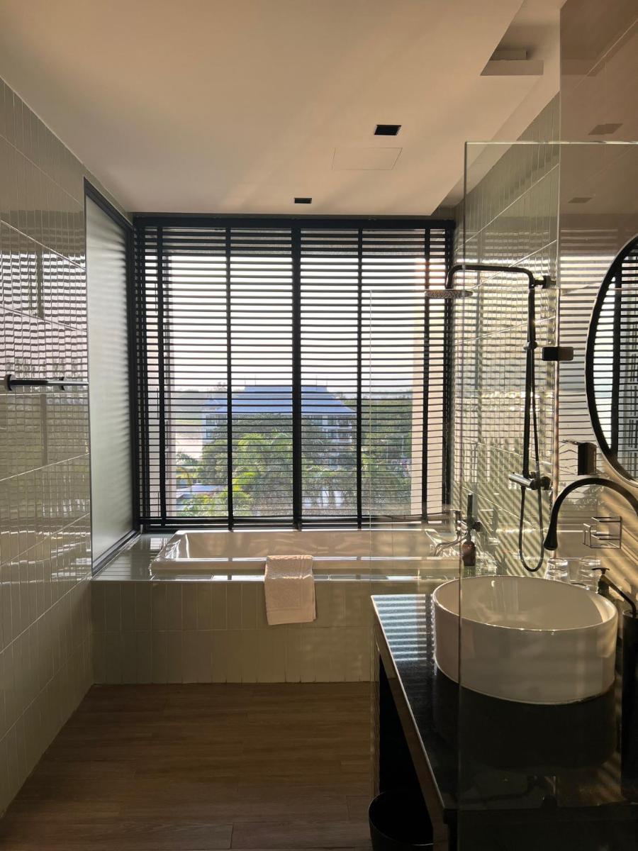 M2 Hotel Waterside - Hizvo