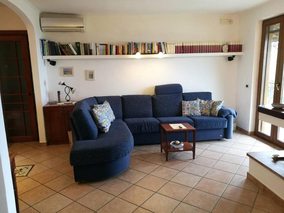 La Petite Maison - Panoramic Apartment di Teresa De Martino - Housity