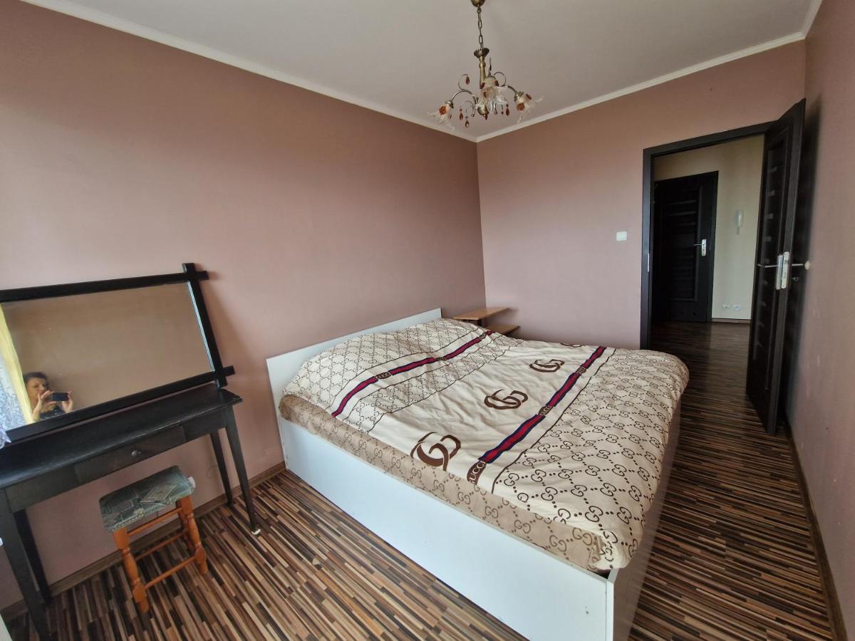 Apartament Noclegi Kraśnik - Housity