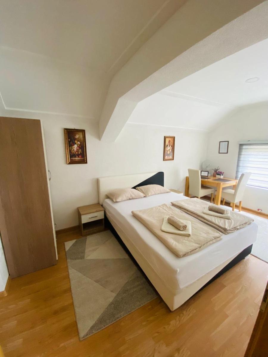 Unaqua Apartments - Housity