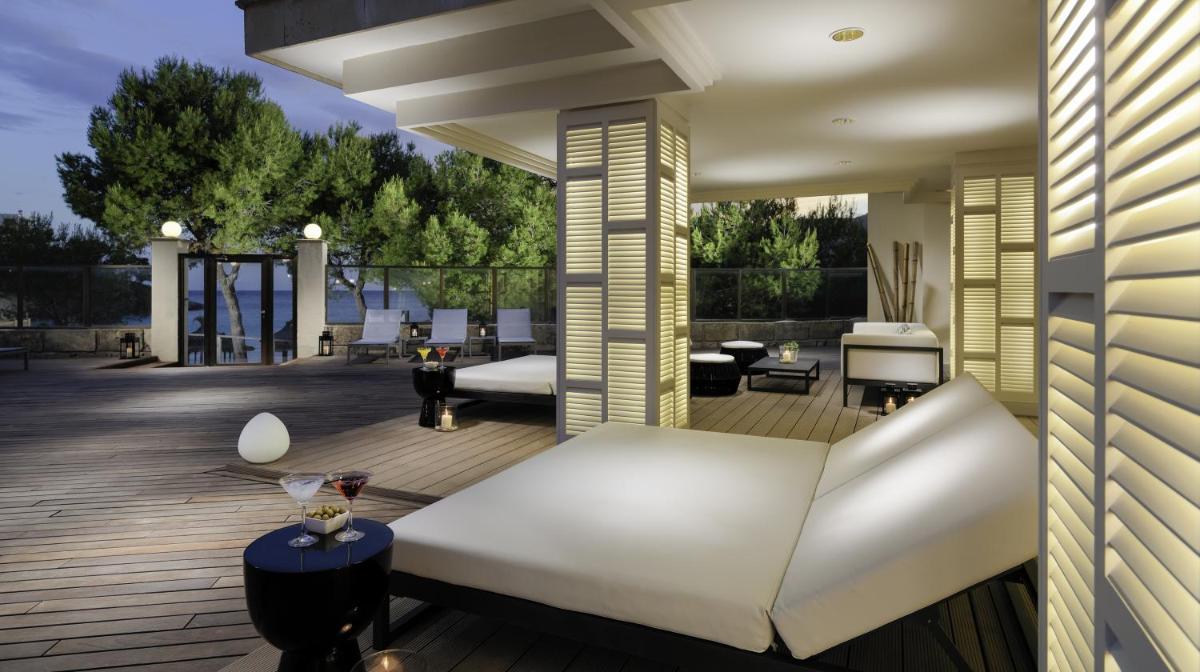 Zona de estar de Boutique Hotel H10 Blue Mar - Adults Only