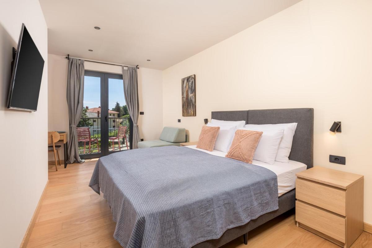 PERUNIKA BED & BREAKFAST - Housity