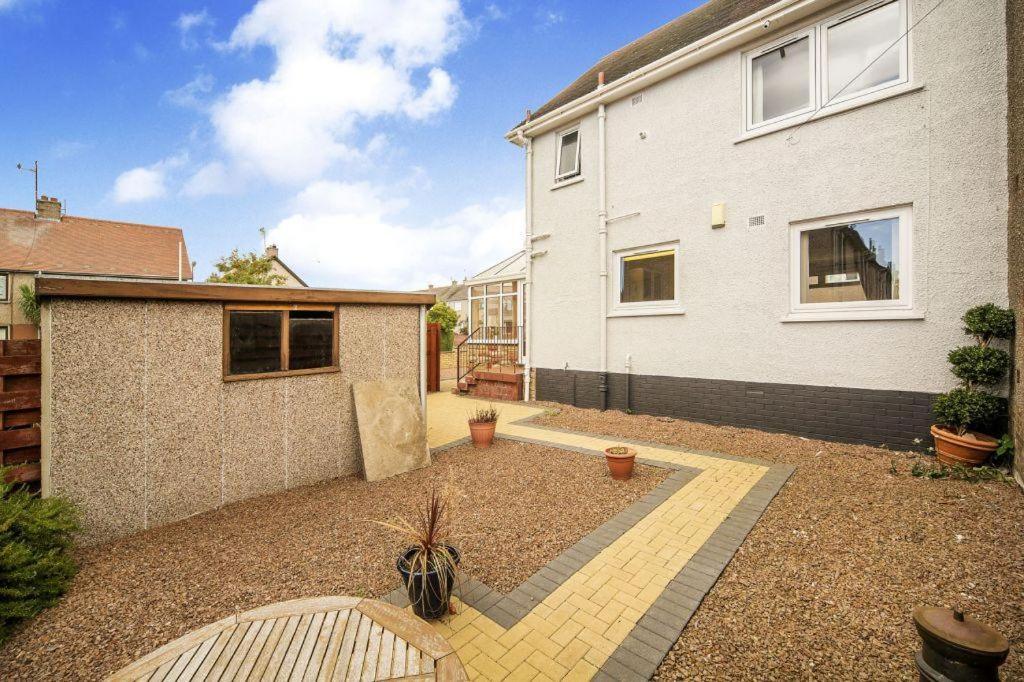 Curlew - Port Seton - Housity