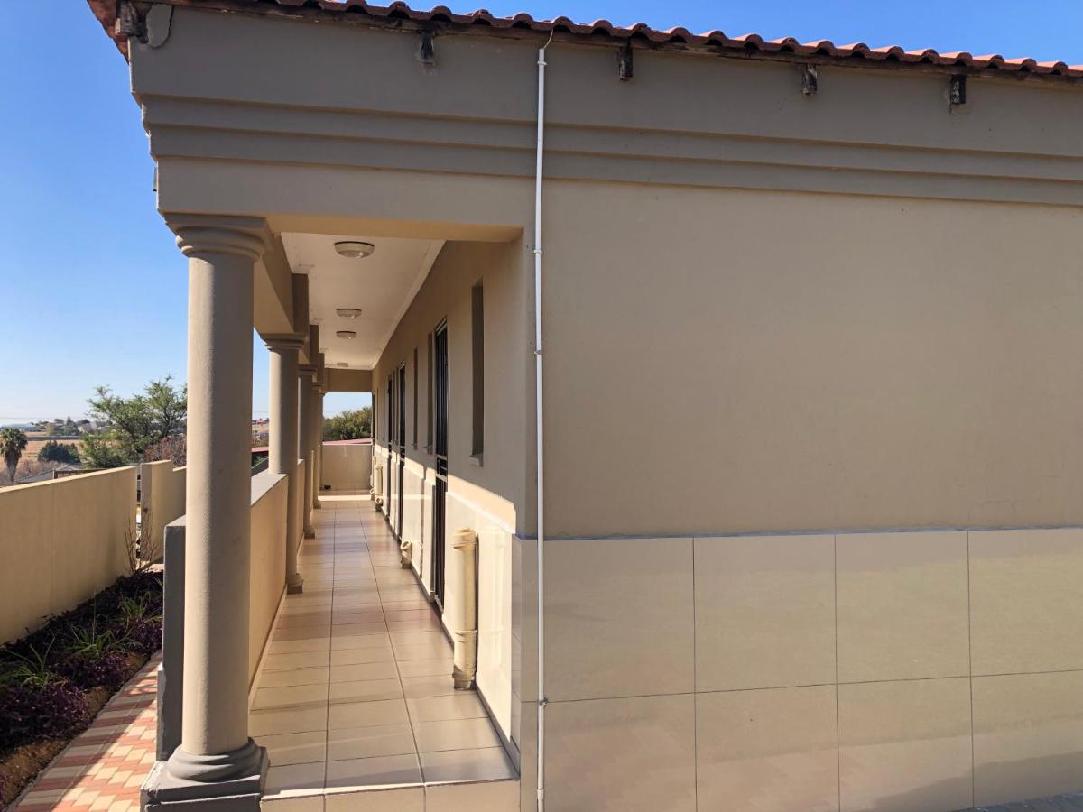 EBO Lodge - Housity