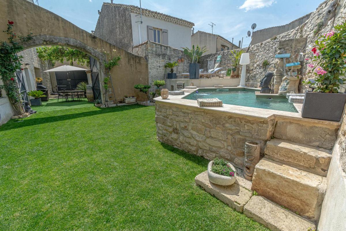 Le Baratier - Demeure de charme Sauna & Piscine - Housity