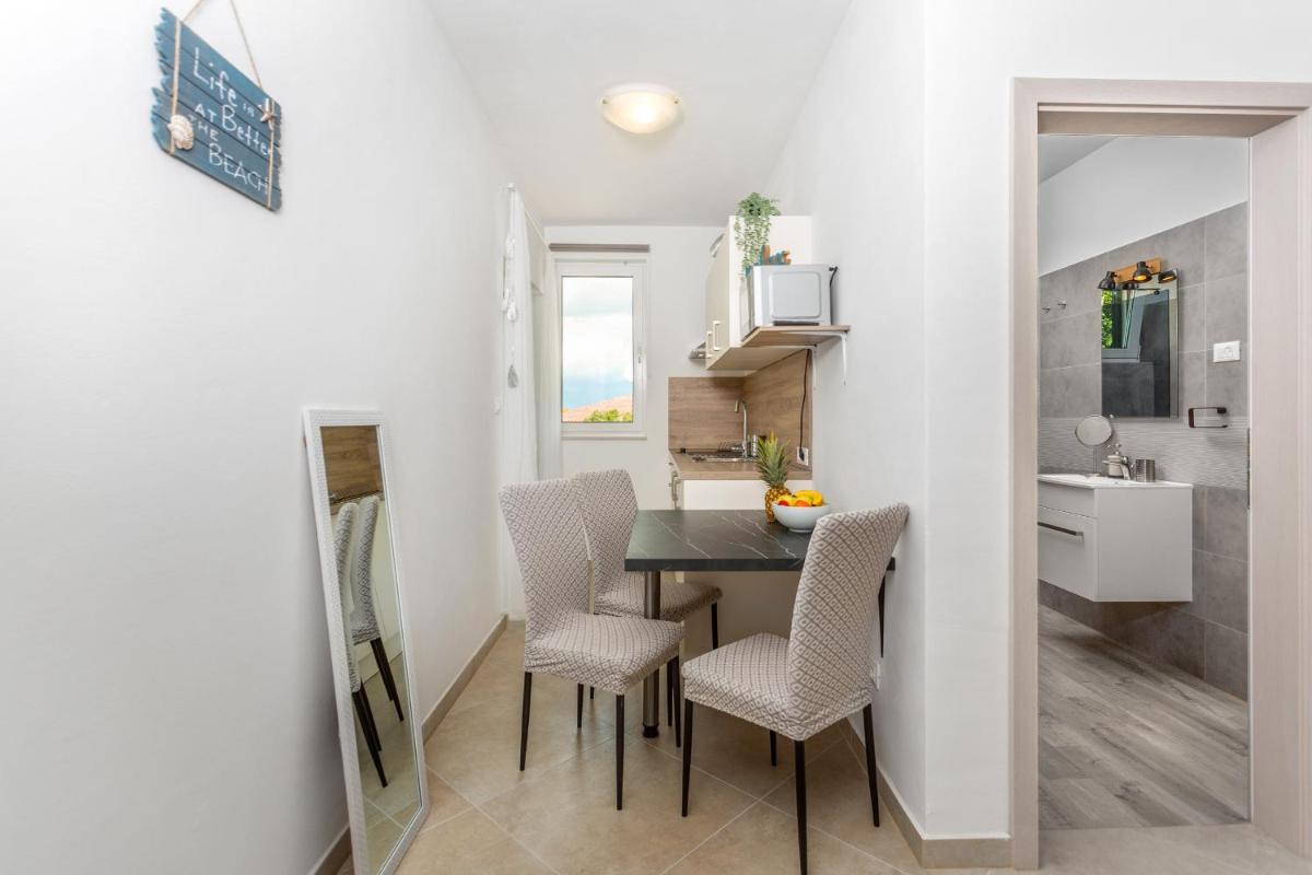 Divine Apartments - Hizvo