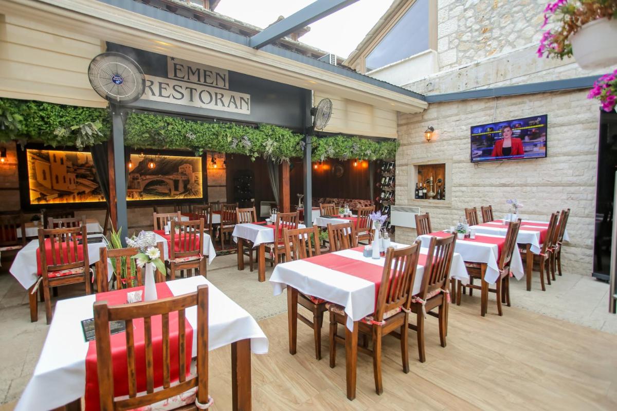 Hotel Emen - Housity