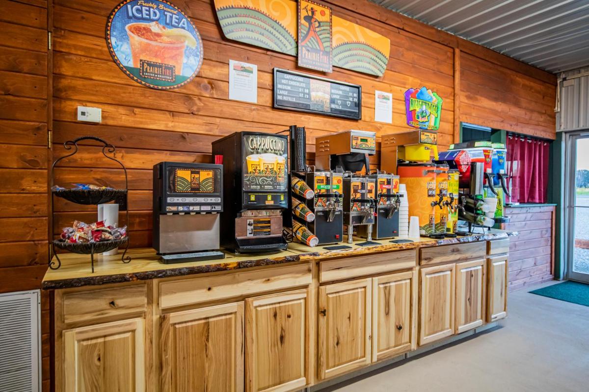 Roaring River Luxury Glamping #5 - Housity