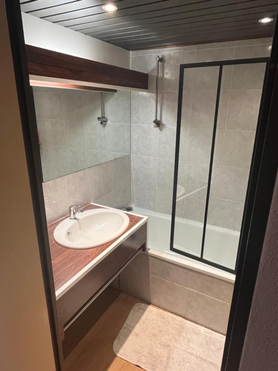 Appartement confortable, petite vue mer et piscine Cassis - Housity